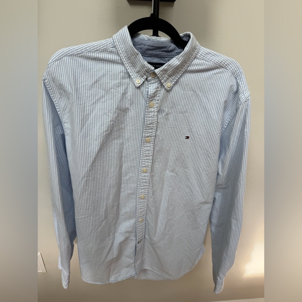Tommy Hilfiger Men's Light Blue Striped Button Down Shirt